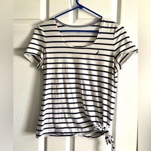 NAUTICA Striped Tie-front Top size M​